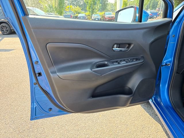 Used 2023 Nissan Versa SV FWD image 16