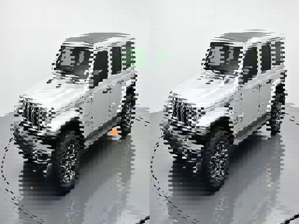 New 2024 Jeep Wrangler Unlimited Sahara w/ Technology Group image 29