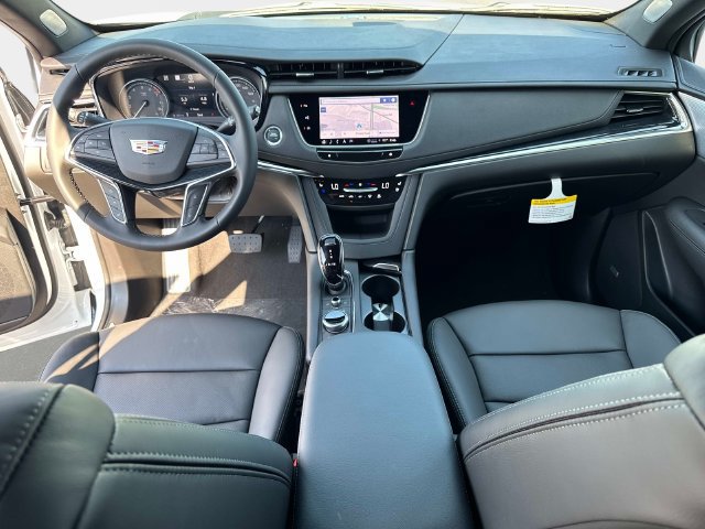 New 2026 Cadillac XT5 Premium Luxury w/ Driver Assist Package AWD/4WD image 16