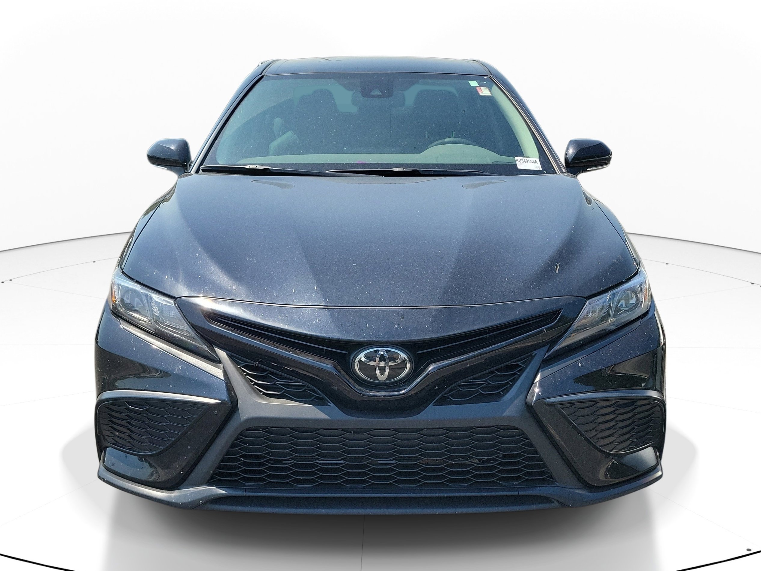 Used 2024 Toyota Camry SE w/ Convenience Package image 2