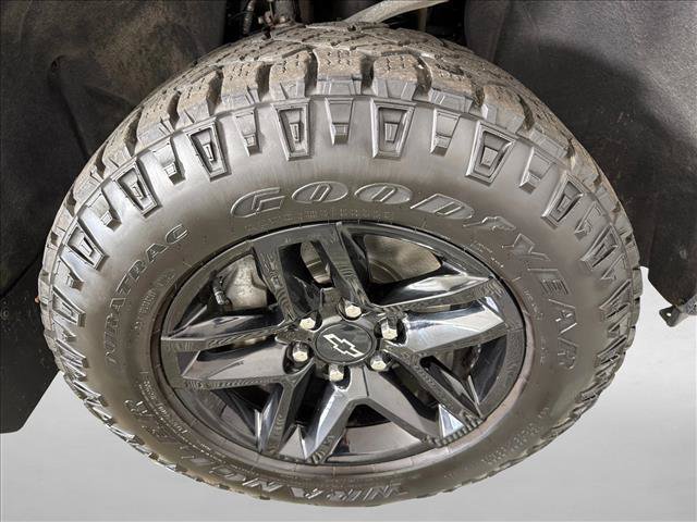 Used 2023 Chevrolet Silverado 1500 Custom Trail Boss w/ Midnight Edition AWD/4WD image 12