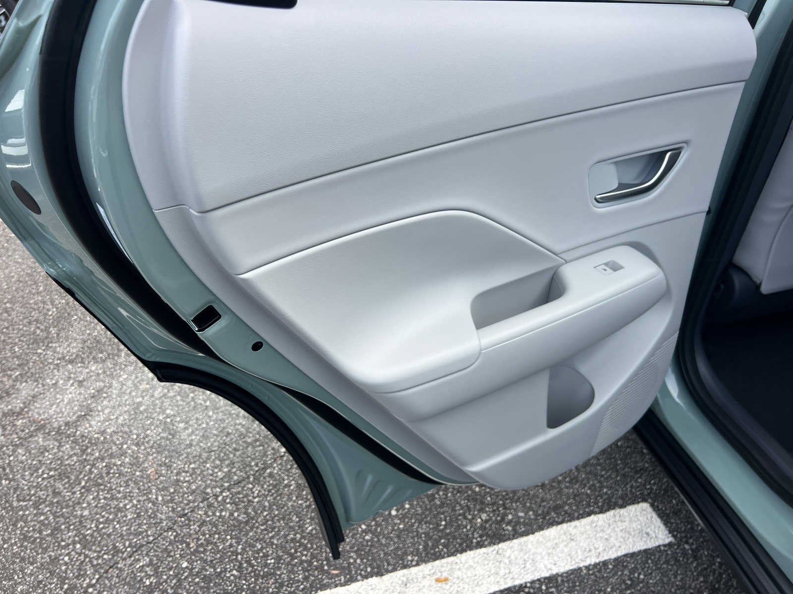 New 2026 Hyundai Kona Limited FWD image 12
