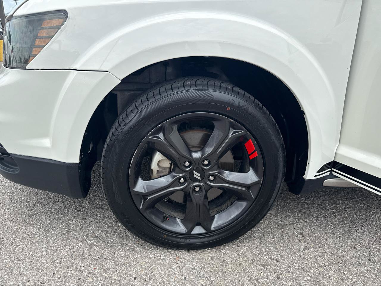 Used 2020 Dodge Journey Crossroad w/ Popular Equipment Group FWD image 28