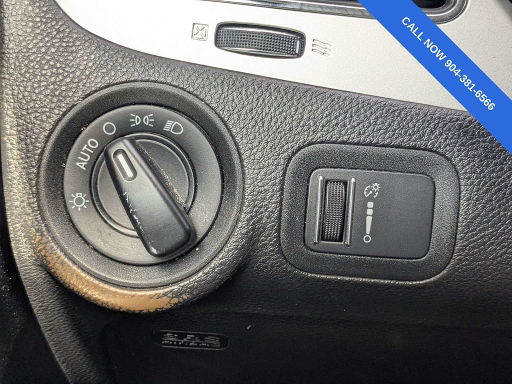 Used 2020 Dodge Journey SE w/ Blacktop Package FWD image 26