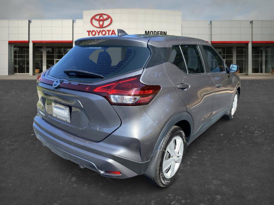 Used 2021 Nissan Kicks S FWD image 5