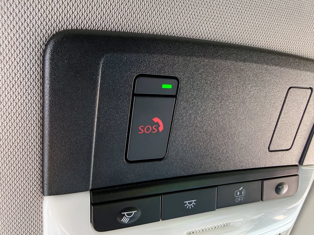 Certified 2022 Nissan Rogue SV FWD image 38