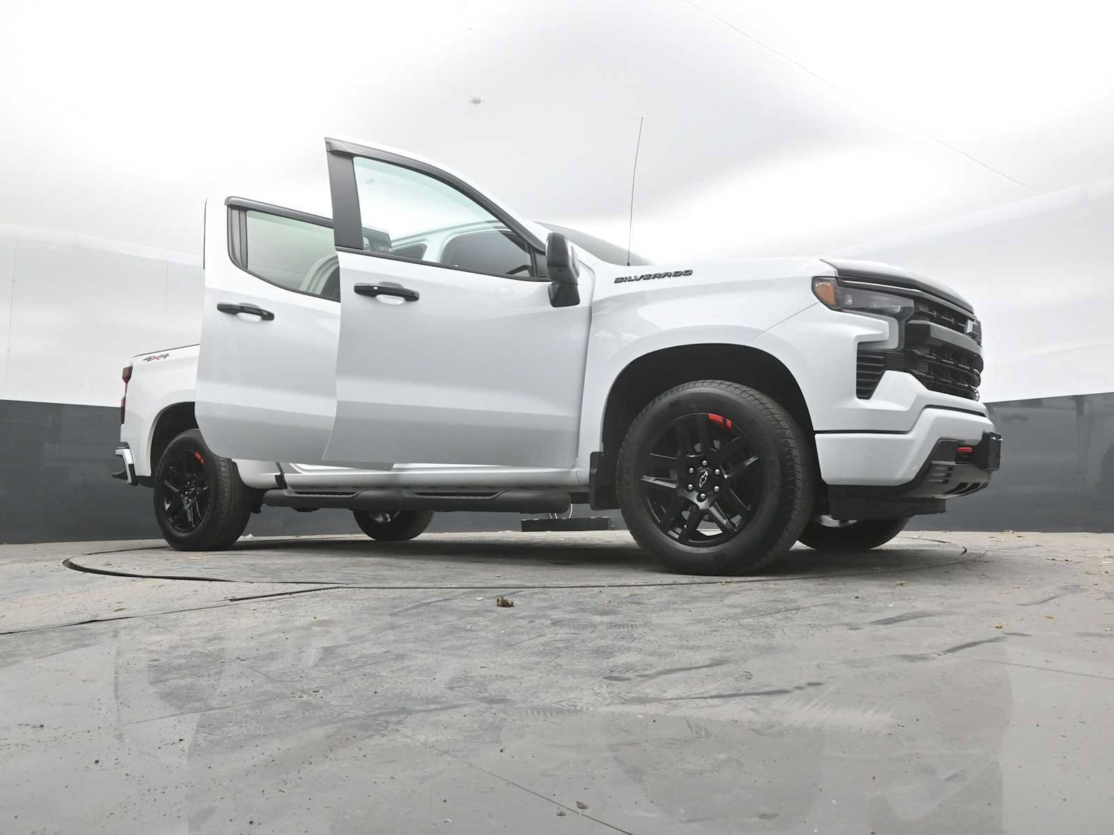 Used 2023 Chevrolet Silverado 1500 RST w/ Redline Edition AWD/4WD image 60