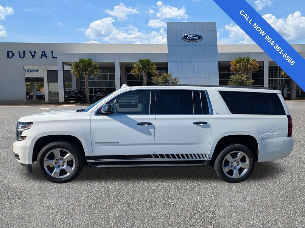 Used 2017 Chevrolet Suburban LT RWD image 7