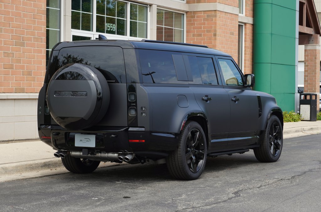 New 2026 Land Rover Defender 130 V8 AWD/4WD image 6