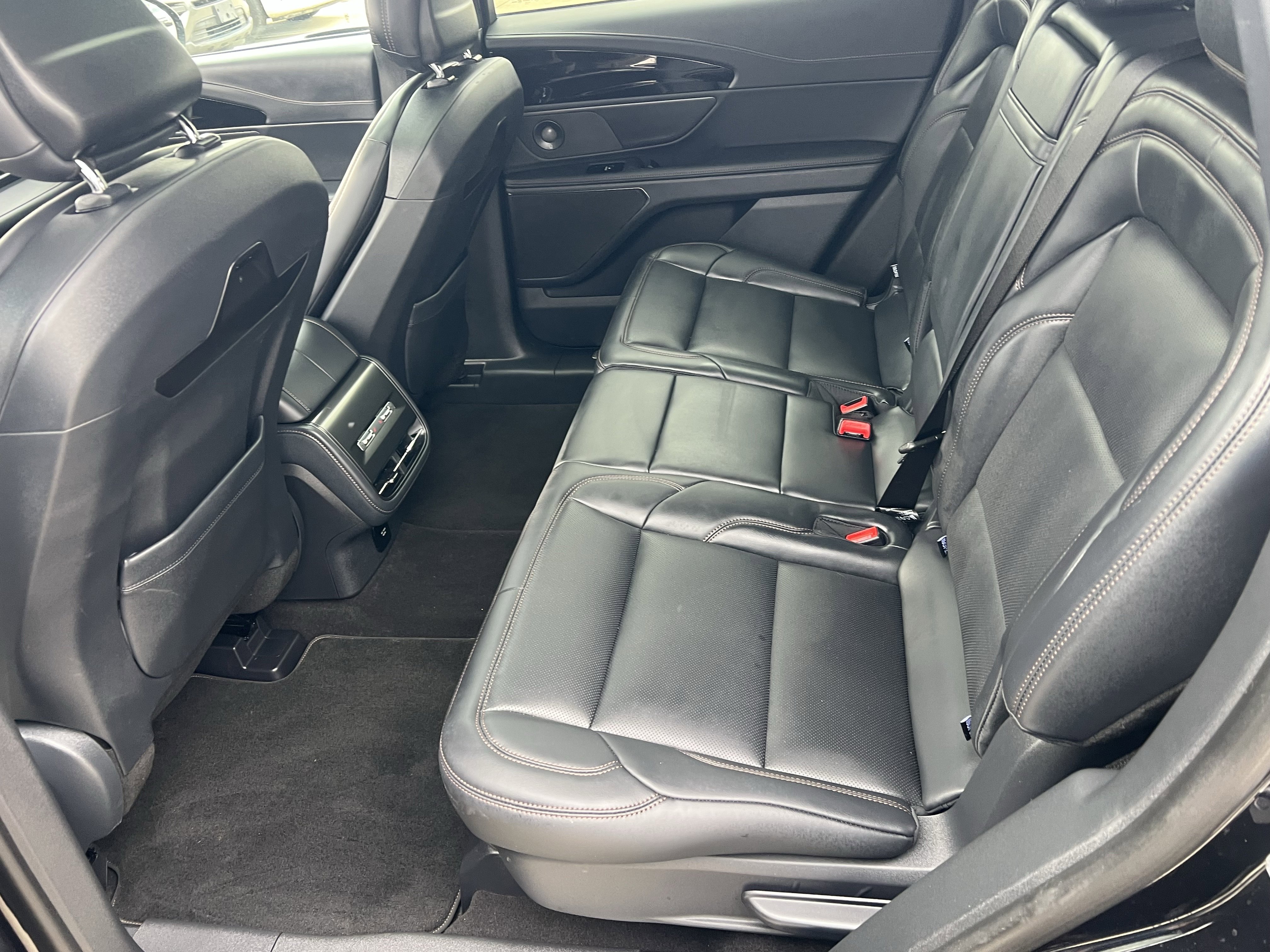 Used 2024 Lincoln Nautilus Premier w/ Equipment Group 102A AWD/4WD image 13