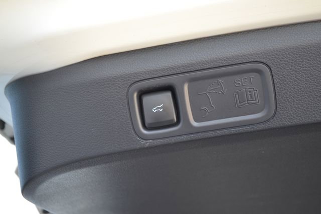 Certified 2024 Ford Expedition Platinum AWD/4WD image 34