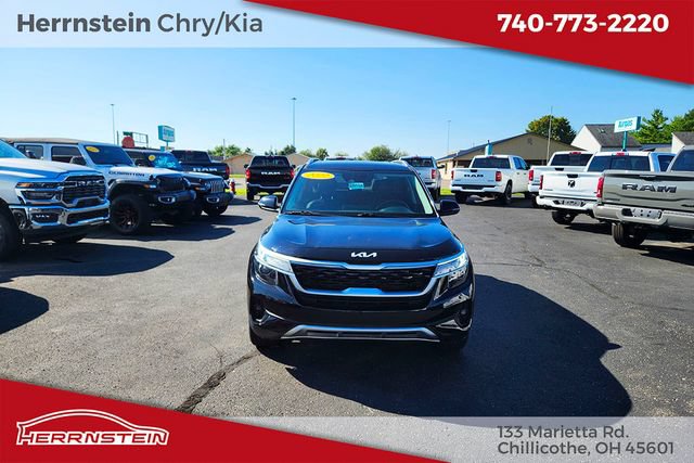 Used 2022 Kia Seltos EX AWD/4WD image 2