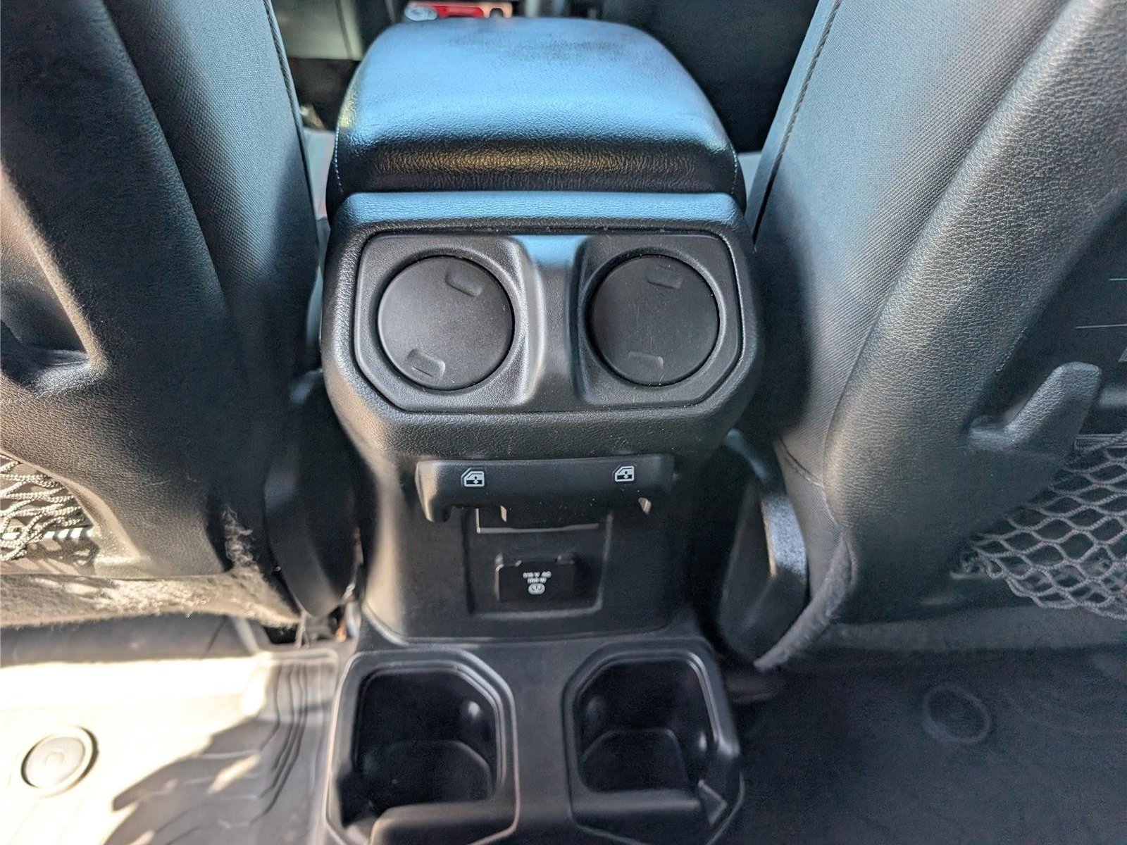 Used 2021 Jeep Wrangler Unlimited Rubicon AWD/4WD image 18