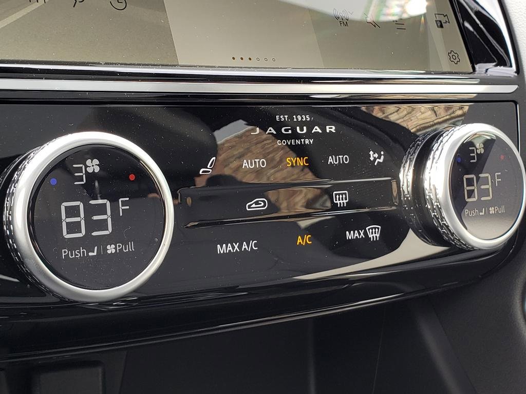 New 2024 Jaguar E-PACE R-Dynamic SE image 23