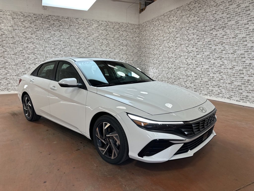 New 2026 Hyundai Elantra Limited image 1