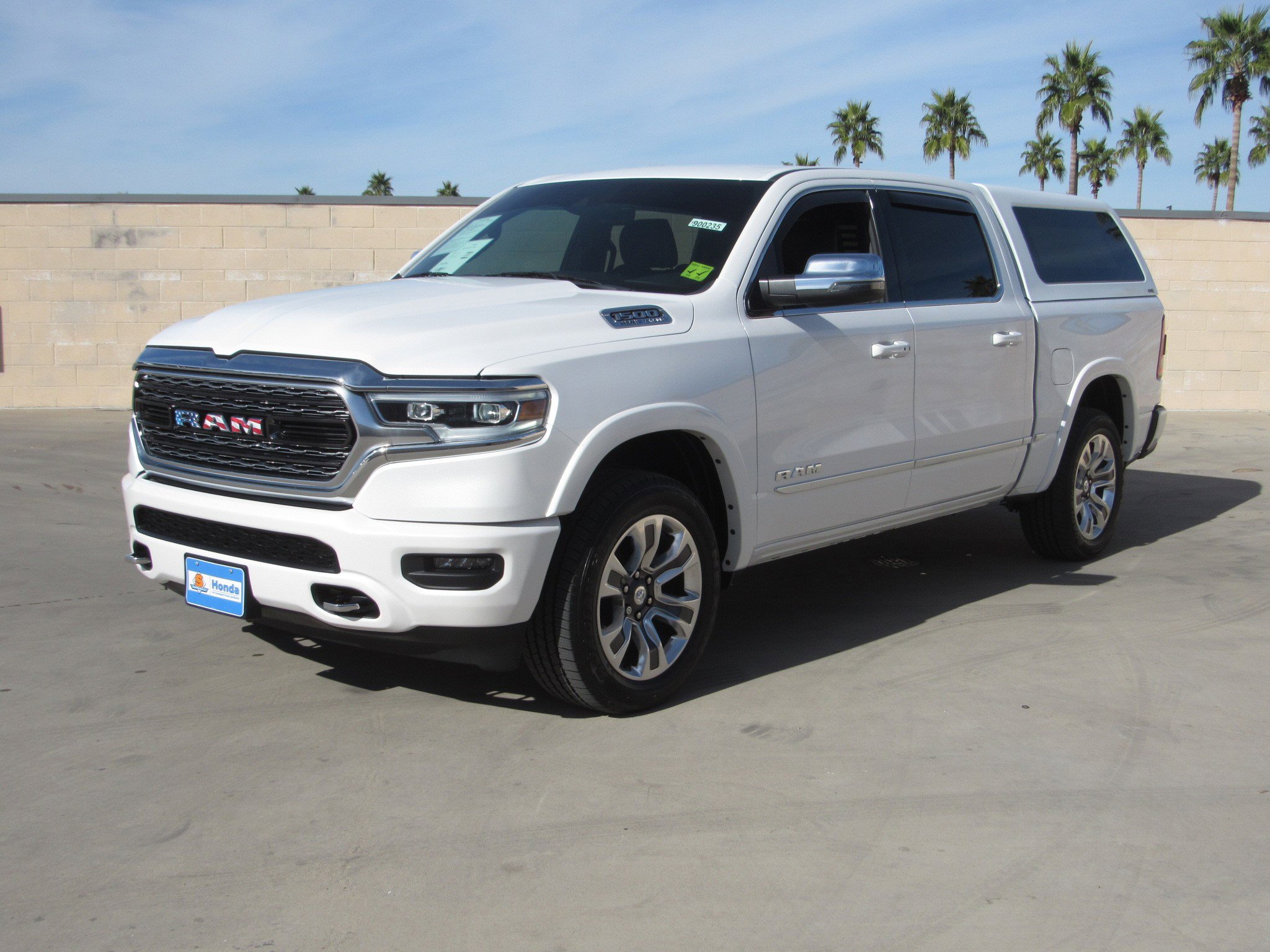 Used 2024 RAM 1500 Limited w/ Body Color Bumper Group