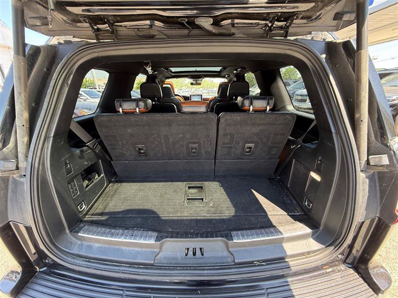 Used 2020 Lincoln Navigator Reserve w/ Luxury Package RWD image 23