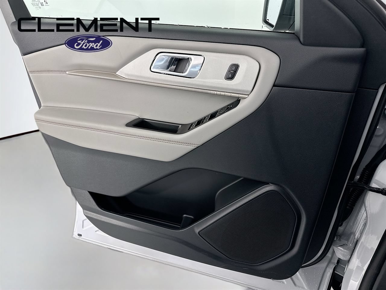 New 2026 Ford Explorer Active w/ Active Comfort Package AWD/4WD image 24