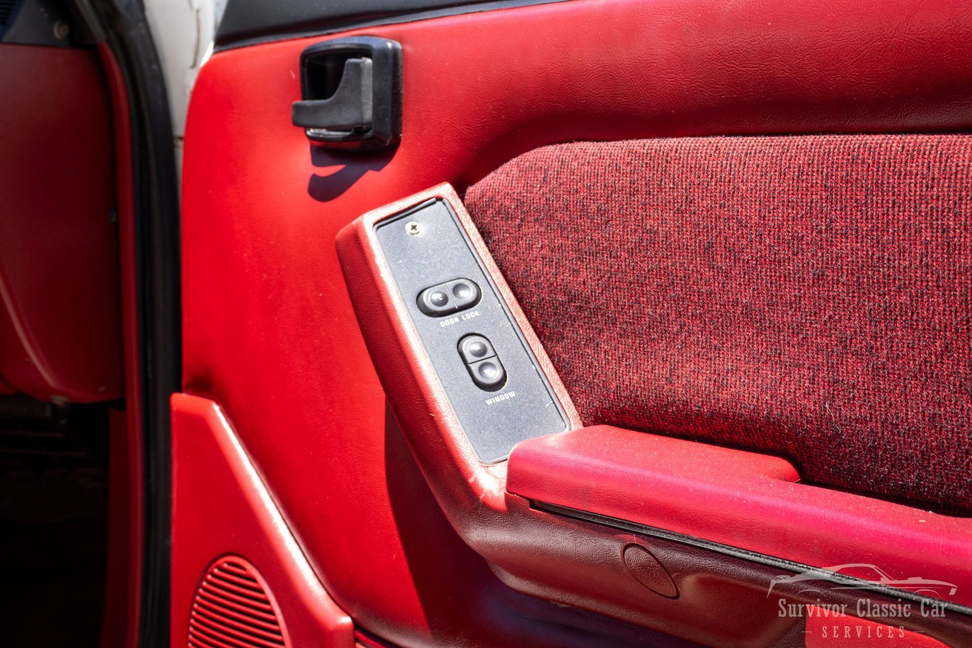 Used 1989 Ford Mustang LX RWD image 89