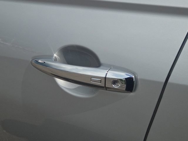 Used 2023 Nissan Altima 2.5 SV w/ SV Premium Package FWD image 16