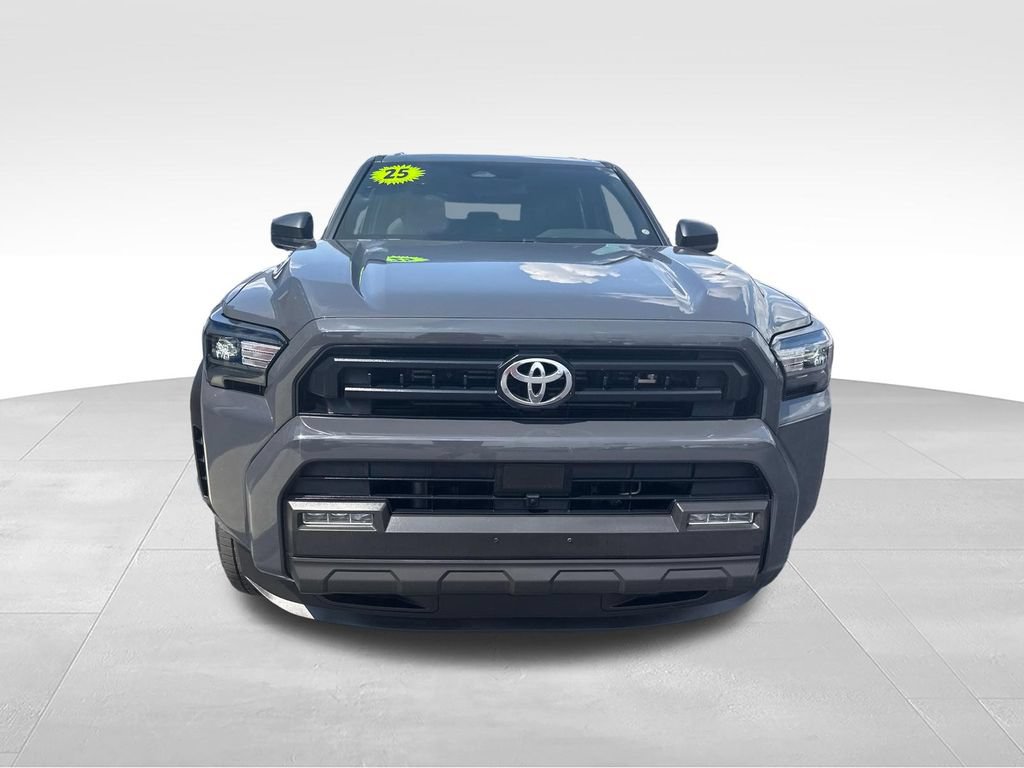 Used 2025 Toyota 4Runner SR5 AWD/4WD image 9