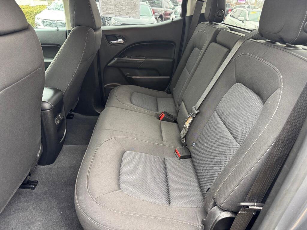 Used 2020 Chevrolet Colorado LT AWD/4WD image 6