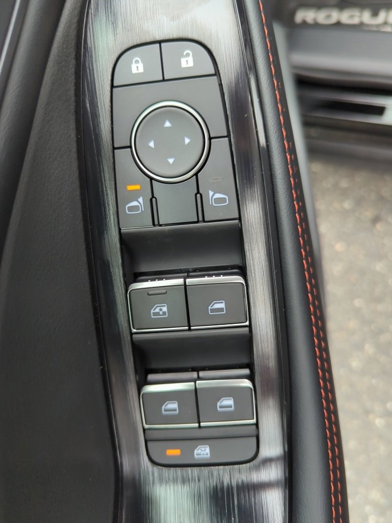 New 2026 Nissan Rogue SV image 10