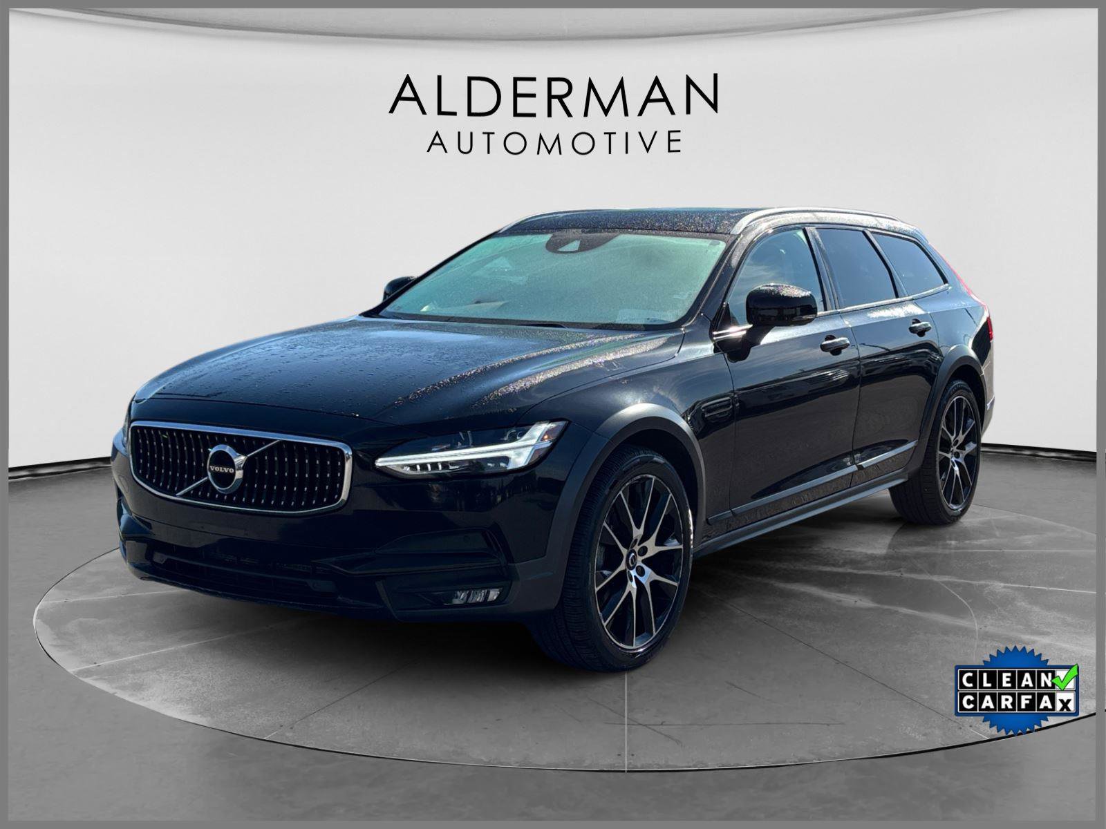 Used 2020 Volvo V90 T6 Cross Country AWD/4WD image 1