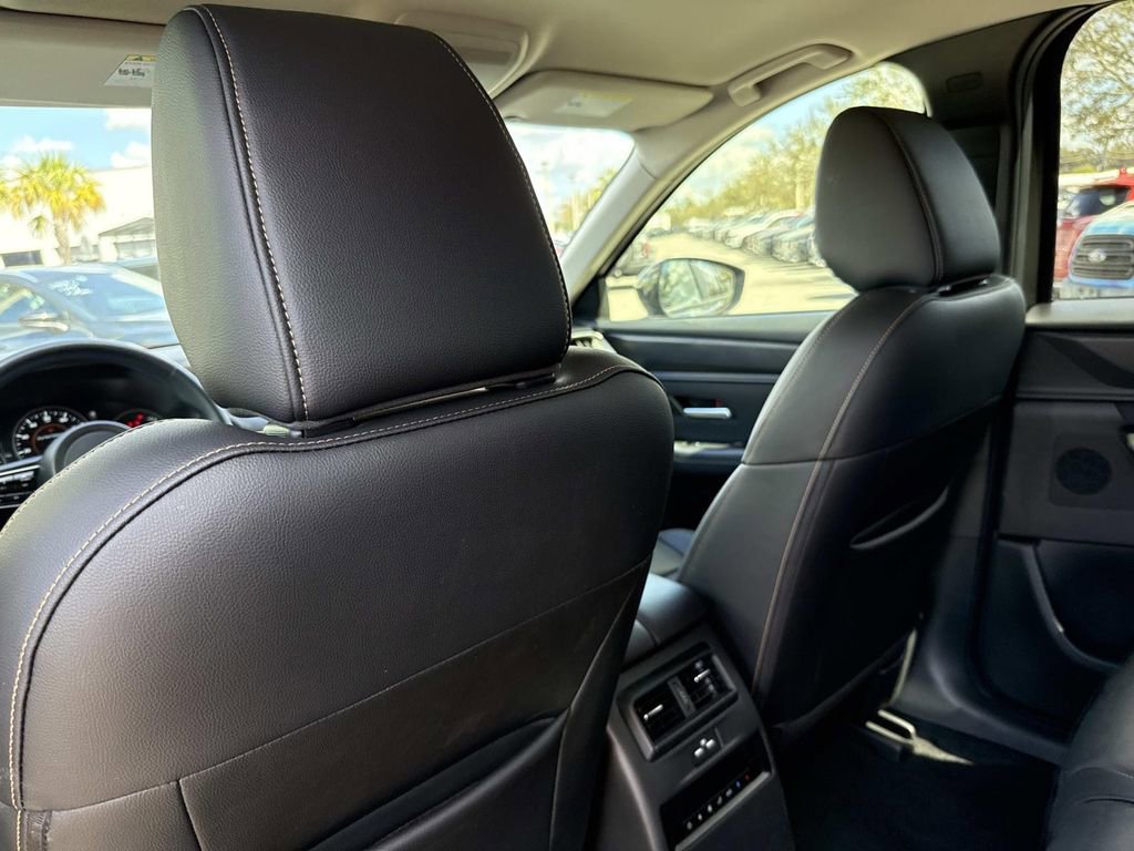 Used 2025 MAZDA CX-90 3.3 Turbo w/ Select Package image 18