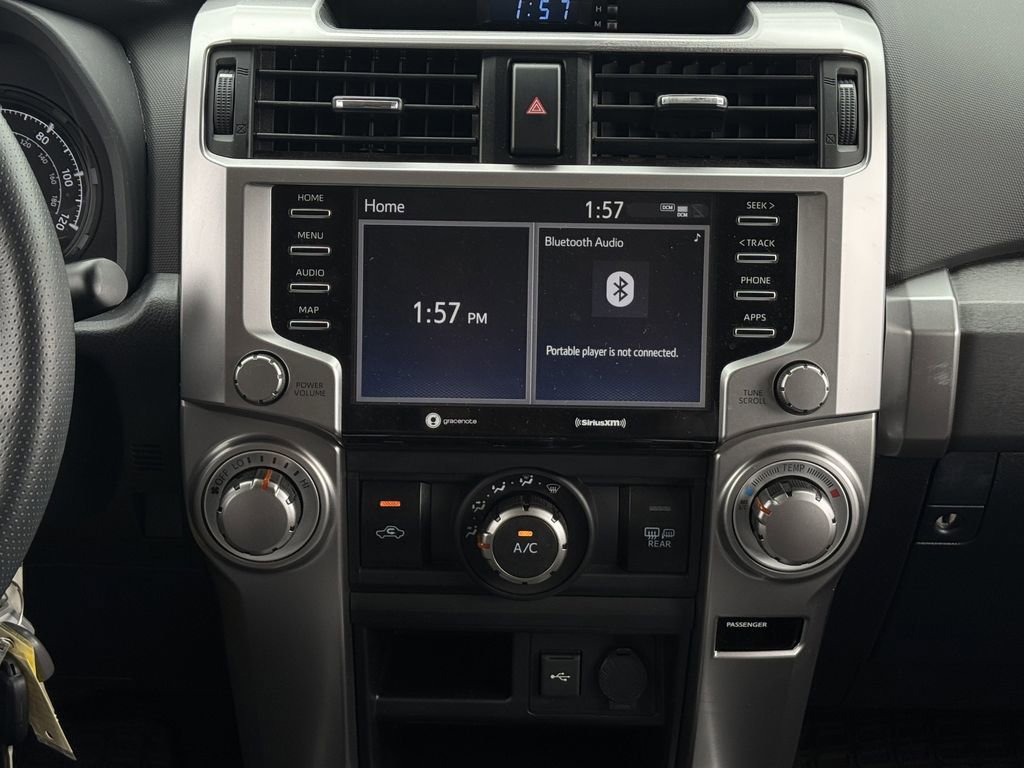 Used 2020 Toyota 4Runner SR5 AWD/4WD image 17