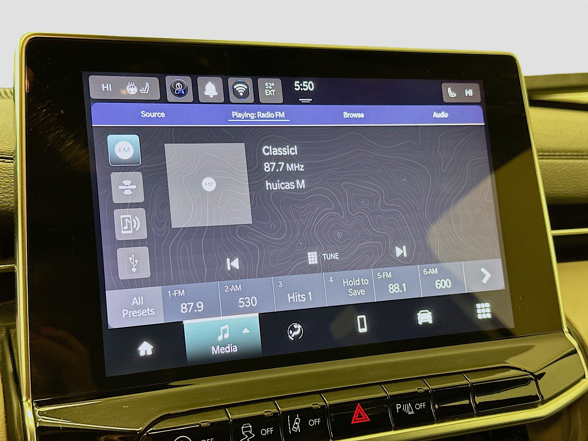 Used 2025 Jeep Compass Limited image 21