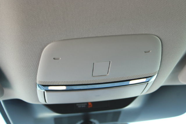 Used 2025 Nissan Murano SV FWD image 17