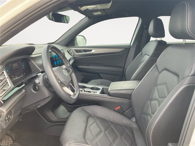 Used 2024 Volkswagen Atlas Cross Sport SE image 9
