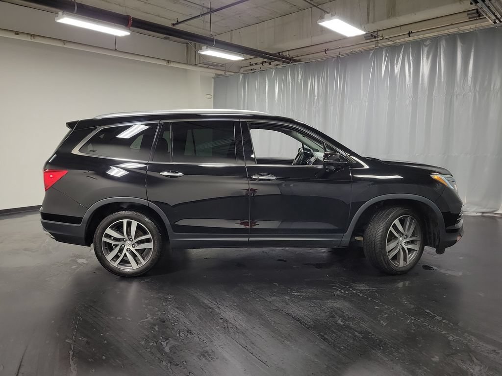 Used 2018 Honda Pilot Touring image 9