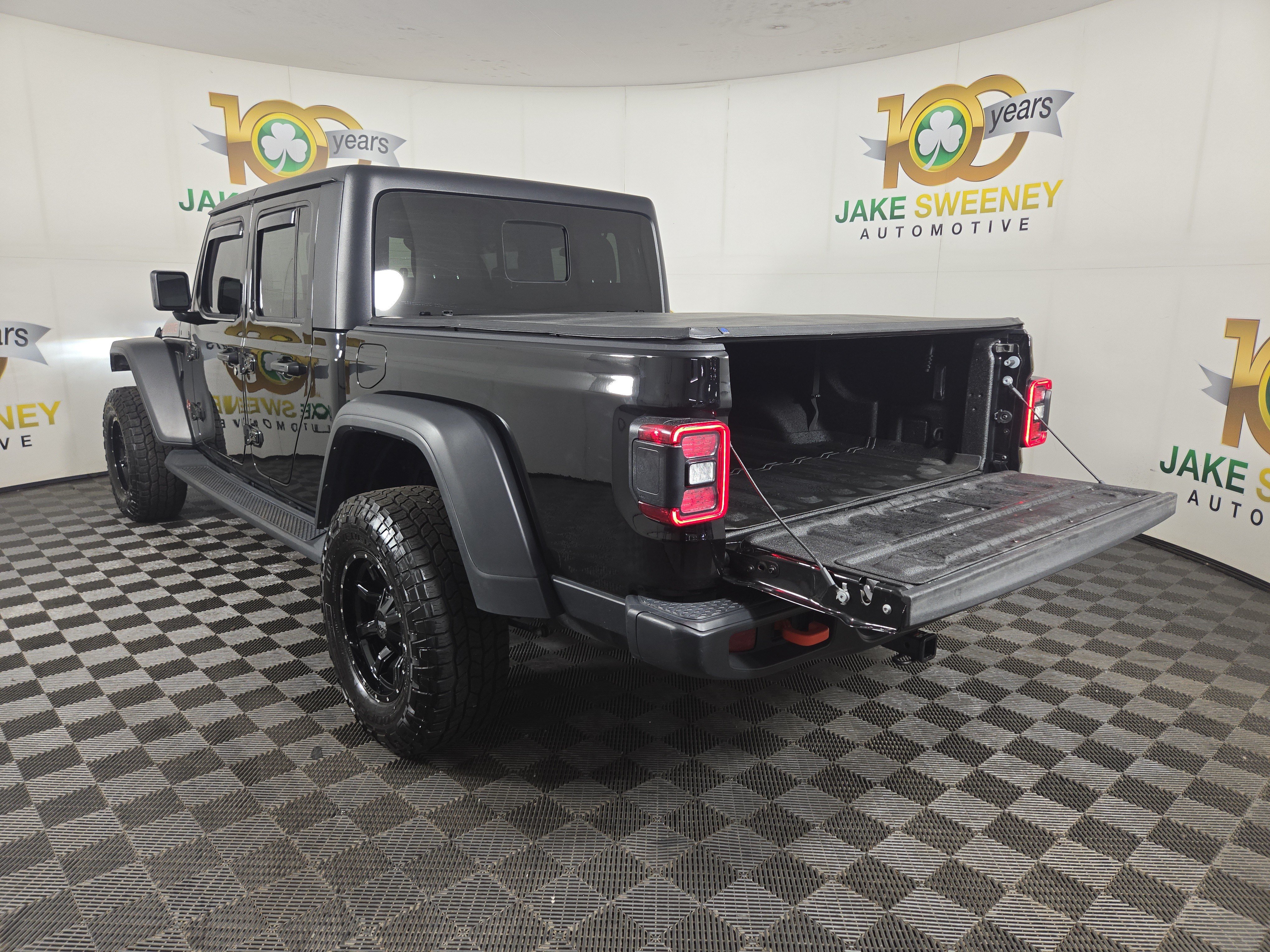 Used 2021 Jeep Gladiator Mojave AWD/4WD image 33