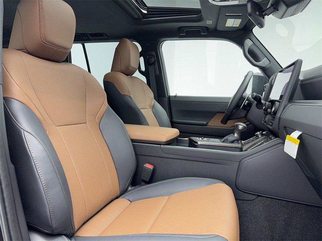 Used 2026 Lexus GX 550 image 57