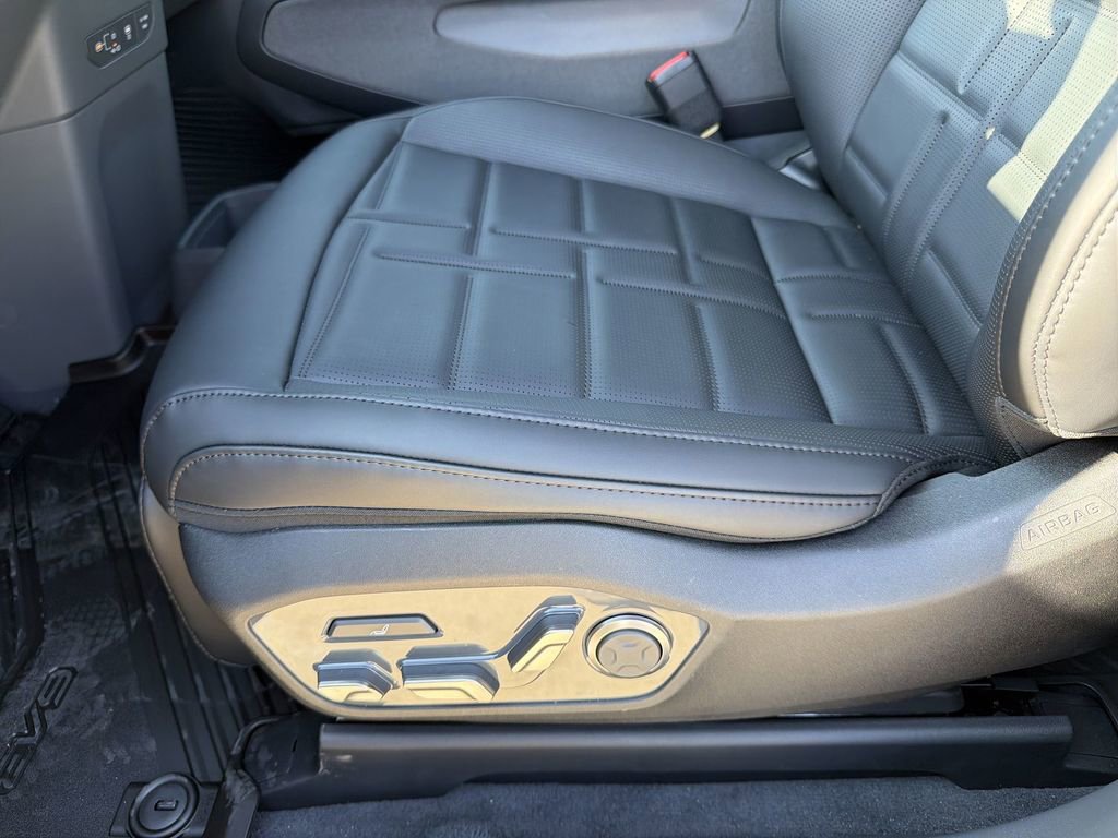 New 2026 Kia EV9 Land image 16