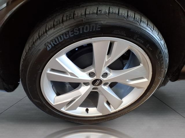 Used 2023 Audi Q4 e-tron Premium Plus w/ Premium Plus image 7