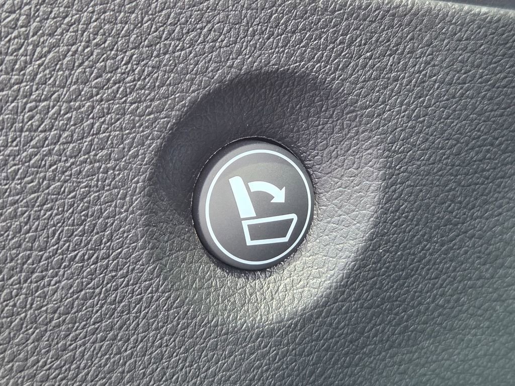 Used 2025 Honda Passport Black Edition image 31