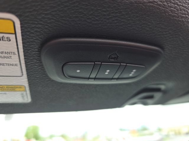 Used 2023 Jeep Wrangler Unlimited w/ Sun & Screen Package AWD/4WD image 35