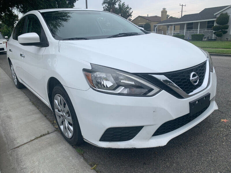 Used 2017 Nissan Sentra S image 3