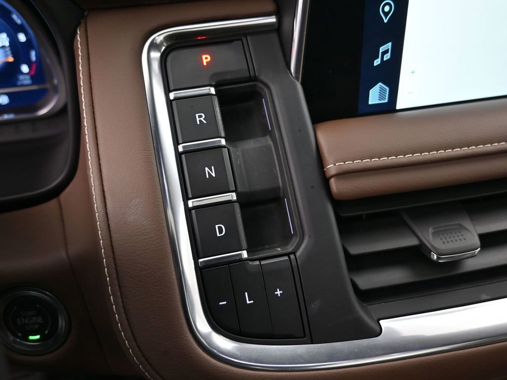 Used 2024 Chevrolet Tahoe High Country image 23