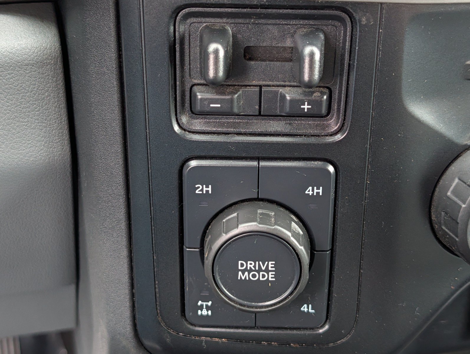 Used 2023 Ford F250 XLT w/ XLT Premium Package AWD/4WD image 22