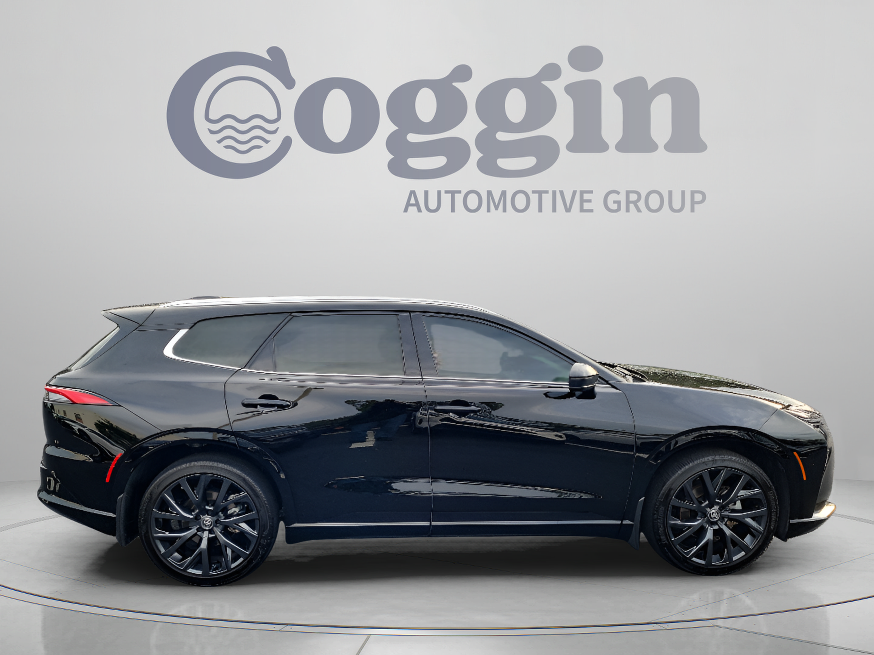 Certified 2025 Toyota Crown Signia w/ Advanced Technology Package AWD/4WD image 4