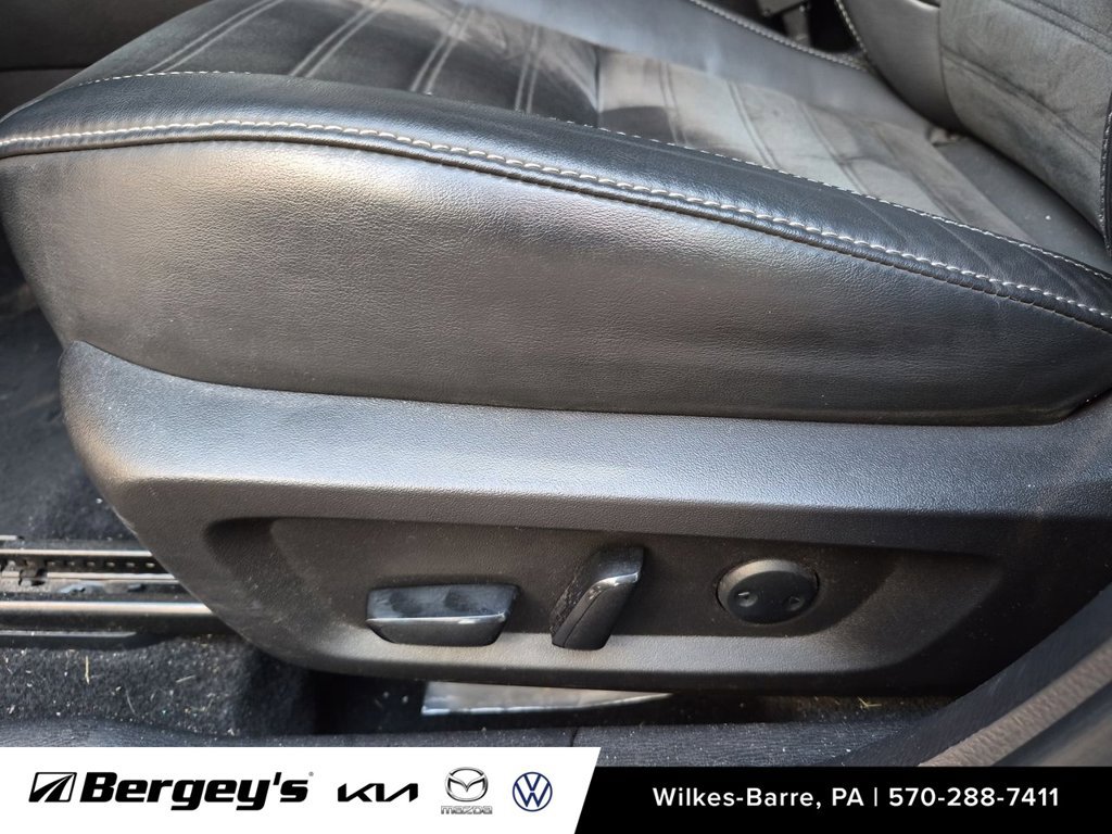 Used 2023 Mitsubishi Outlander SE AWD/4WD image 21
