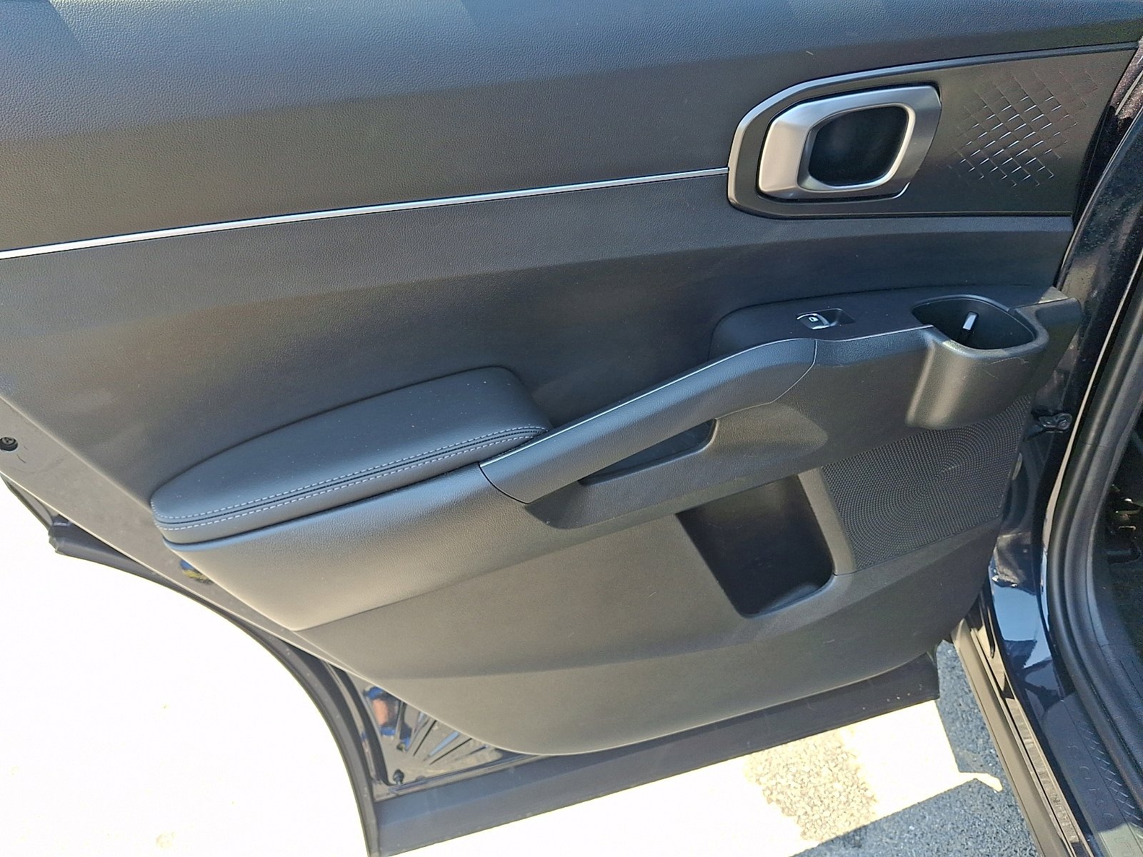 Used 2023 Kia Sorento EX w/ Panoramic Sunroof Package AWD/4WD image 12