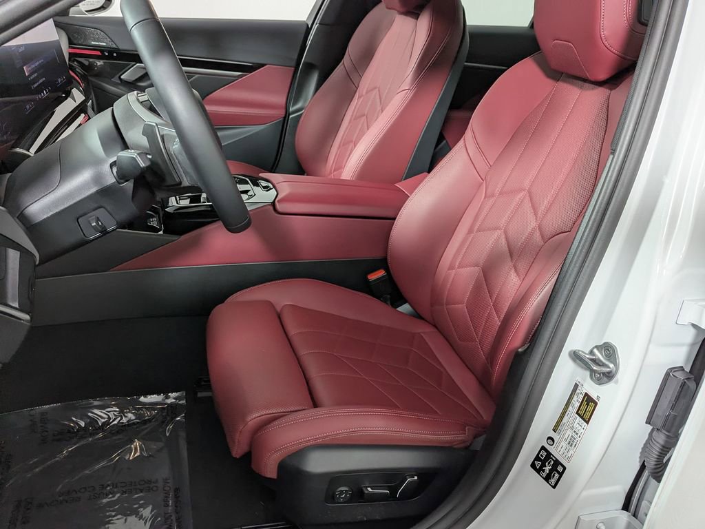 Used 2025 BMW 530i xDrive image 15