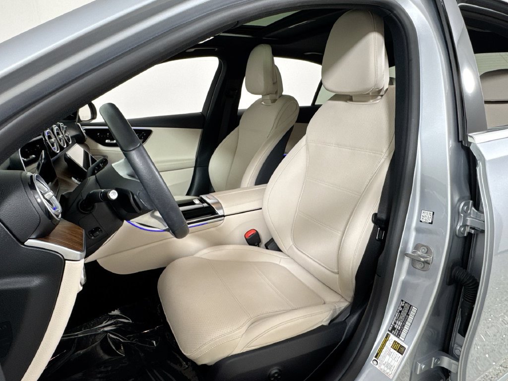 Used 2025 Mercedes-Benz C 300 Sedan image 11