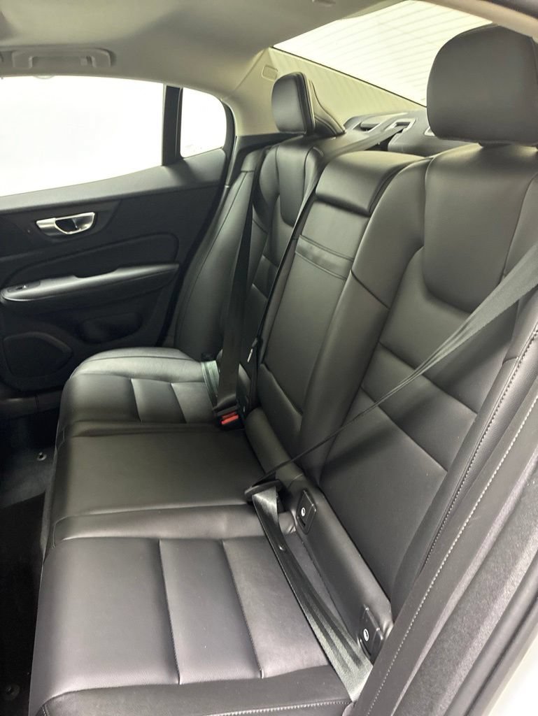 Used 2025 Volvo S60 B5 Core AWD/4WD image 21