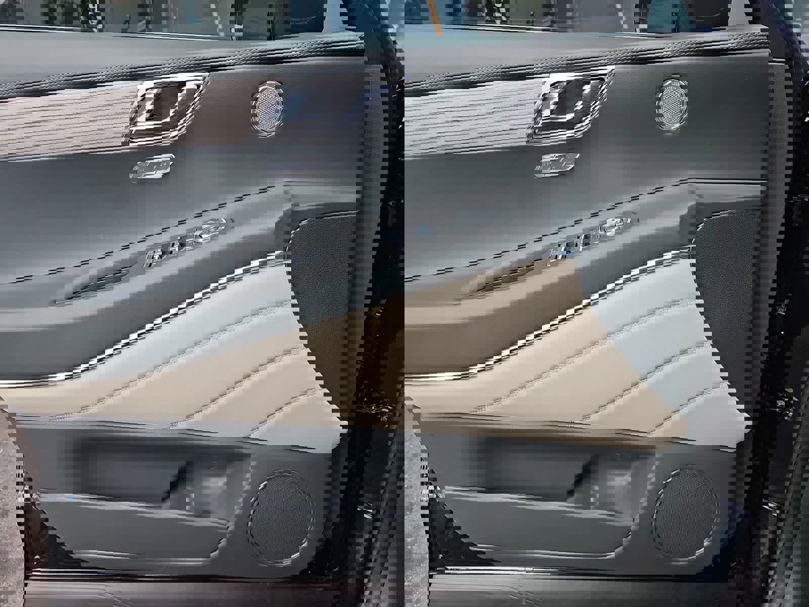 Used 2025 Genesis GV80 2.5T Select image 27